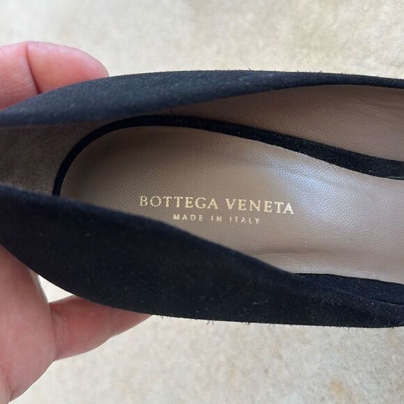 Bottega Veneta Black Suede and Patent Leather Platform Pumps Size 38 - Picture 7 of 11